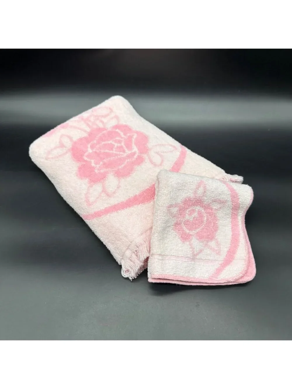 Vintage Bath Towel Washcloth Set Floral Pink Rose Flowers Cottage Romantic Retro